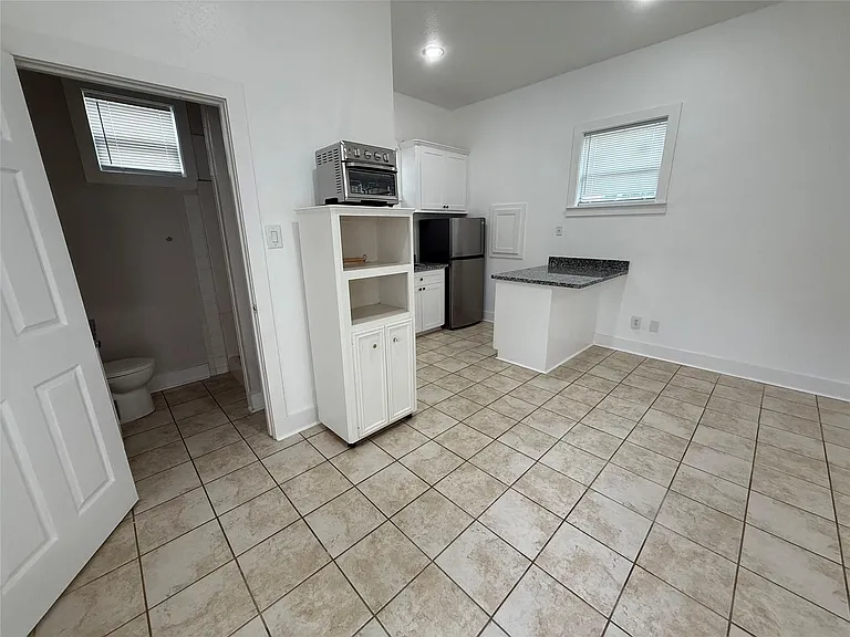 5201 Leeland St #B — Photo 7