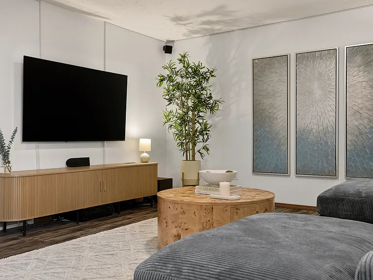 W Cora Ct — Photo 36