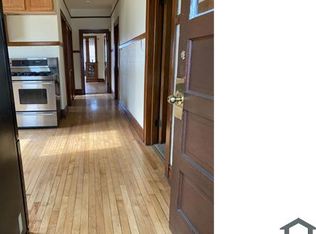 8543 S Muskegon Ave, Chicago, IL 60617