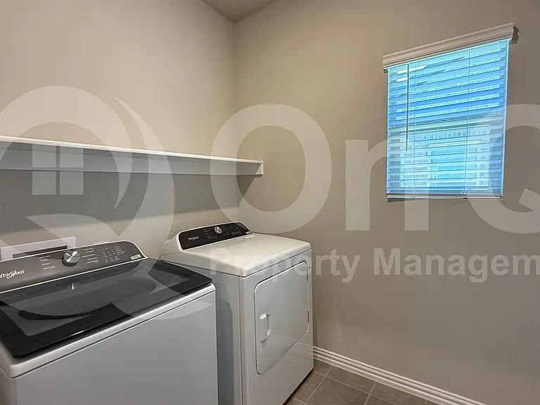 2509 Sinopa St — Photo 18