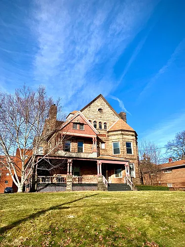 340 S Winebiddle St Photo 1