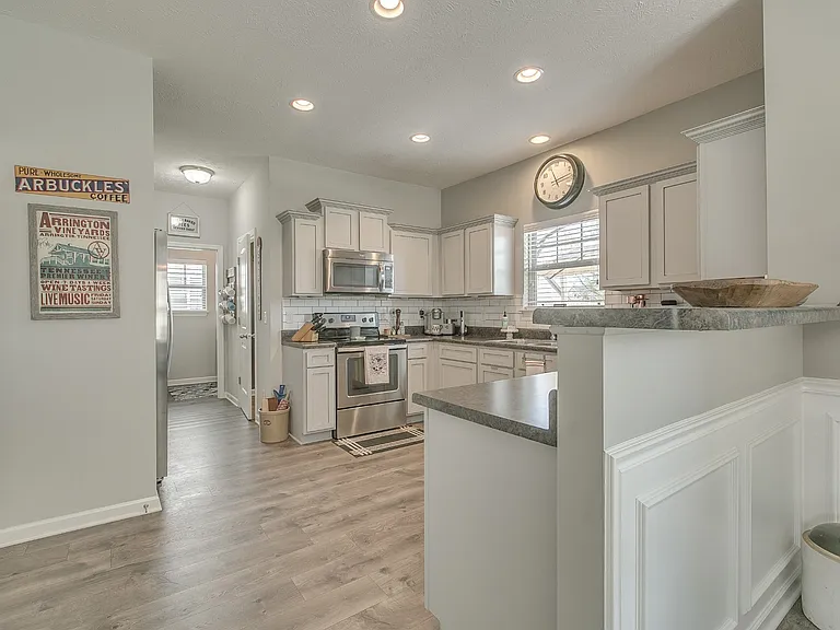 3404 Tourmaline Dr — Photo 15