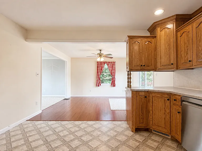 1835 Brunnerville Rd — Photo 16