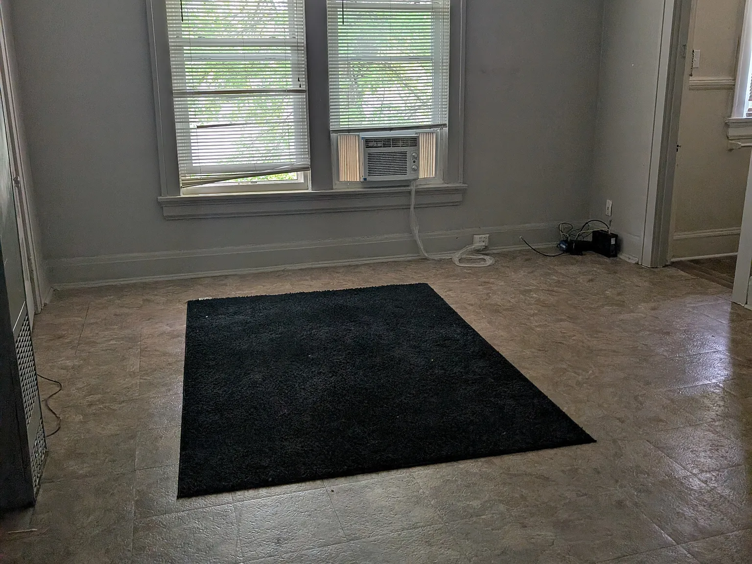 1 bed, 900 sqft, $800 — Photo 2