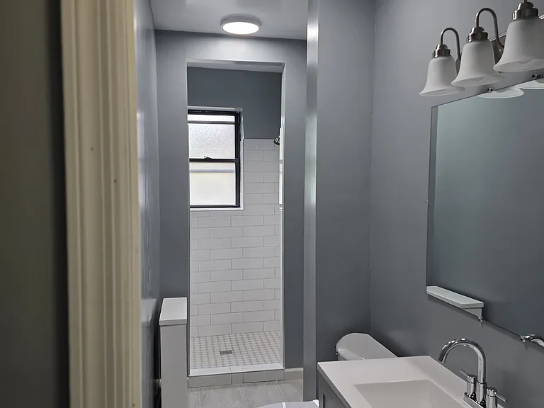 2054 E 69th St #1B — Photo 26