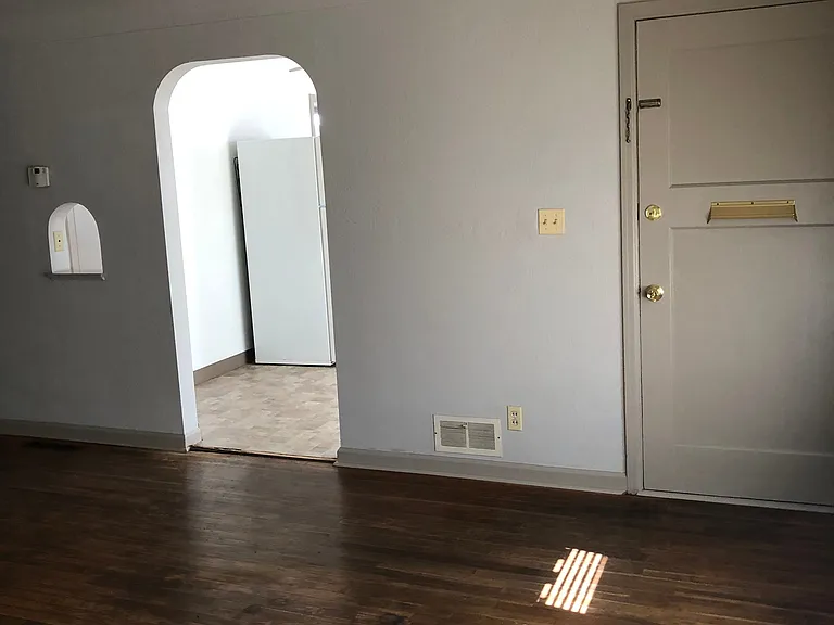 175 N Stinson St — Photo 10