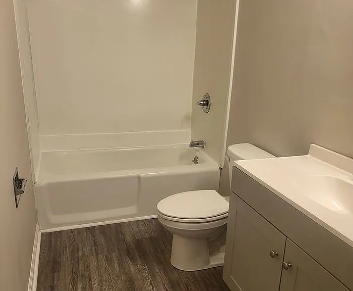 451 Montgomery Ave #5 — Photo 9