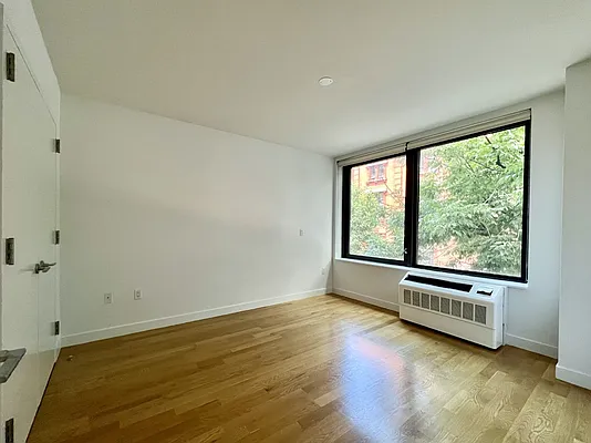 Rented by AZ REALTY NYC LLC | media 25