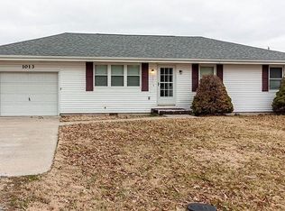 1013 E Lane St, La Monte, MO 65337