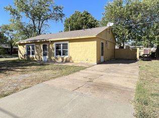 621 W 16th St, Wellington, KS 67152