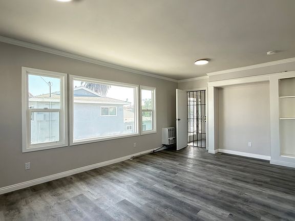 3rd image of 1135 Olive Ave #1143