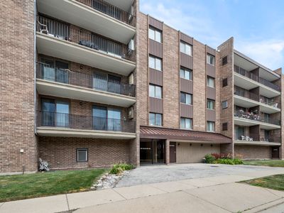 828 Graceland Ave APT 404, Des Plaines, IL, 60016