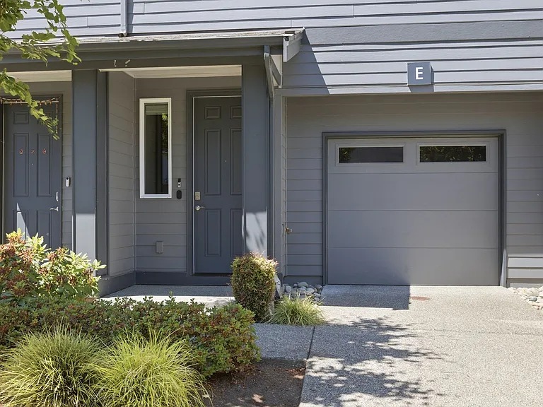 19324 35th Dr SE #E — Photo 32