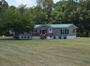 327 Blackberry Ln, Moultrie, GA 31788