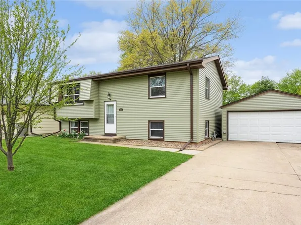 507 Fairview Dr, Pleasantville, IA 50225