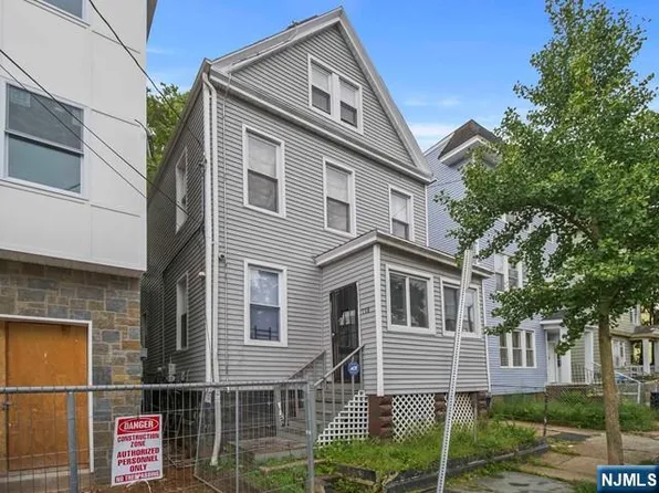 778 S 16th St, Newark, NJ 07103