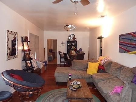 4th image of 838 N Fairway St