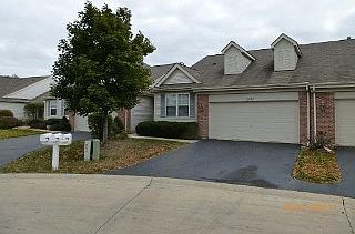 1st image of 1227 E Oakwood Dr