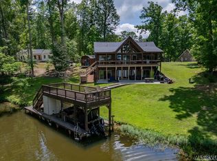 122 Rocky Branch Cir, Macon, NC 27551