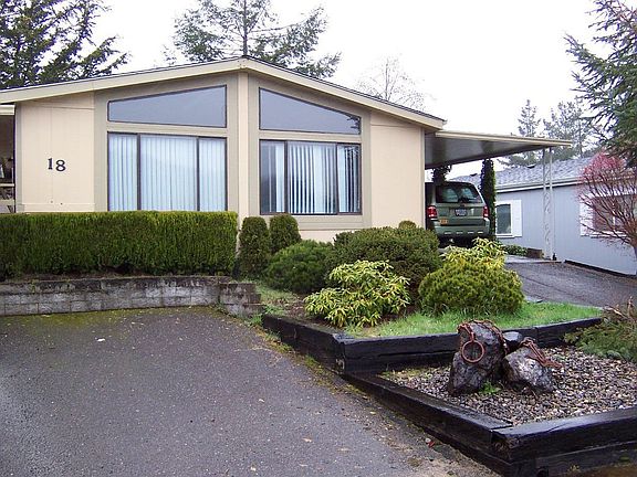 Front Rv parking and landscape