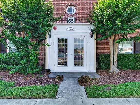 3rd image of 2521 CEDAR CYPRESS COURT #101