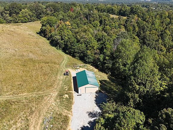 2nd image of 800 Sparksville Rd