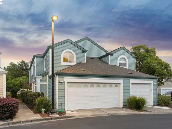 37 Oak Park Dr, Alameda, CA 94502
