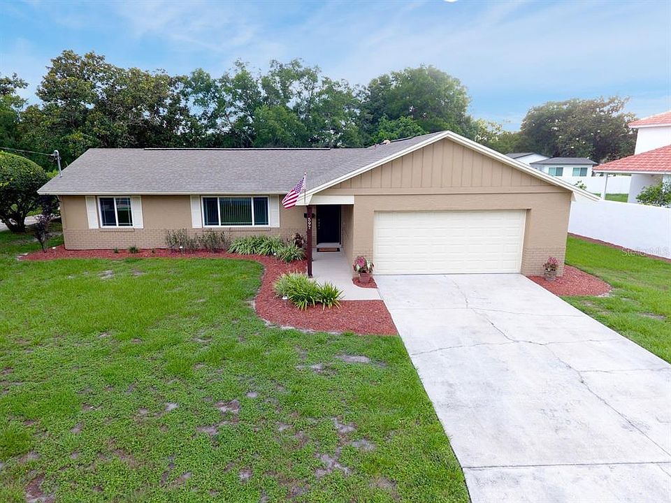 1st image of 597 Queens Mirror Cir