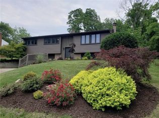295 Carmell Dr, Pittsburgh, PA 15241