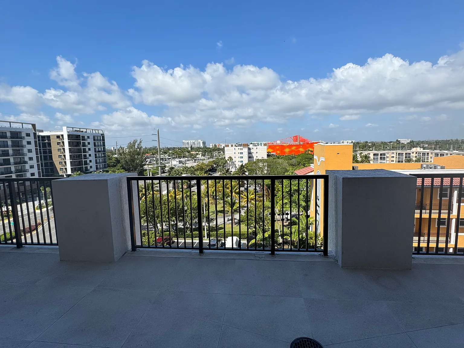 2 bed, 1090 sqft, $2,850 — Photo 3