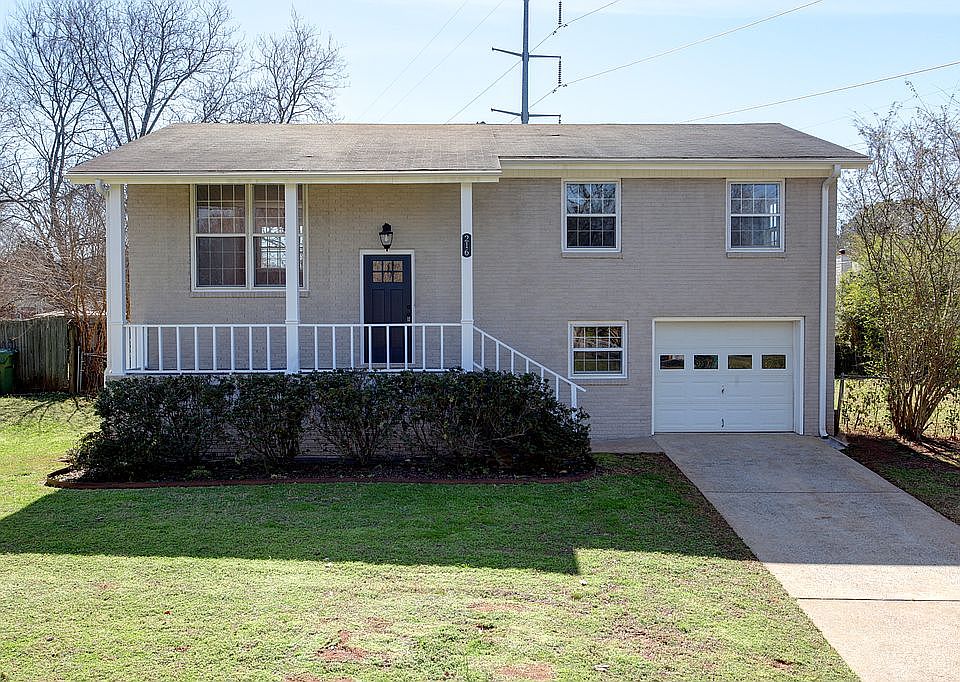 1st image of 216 Cumberland Dr SE