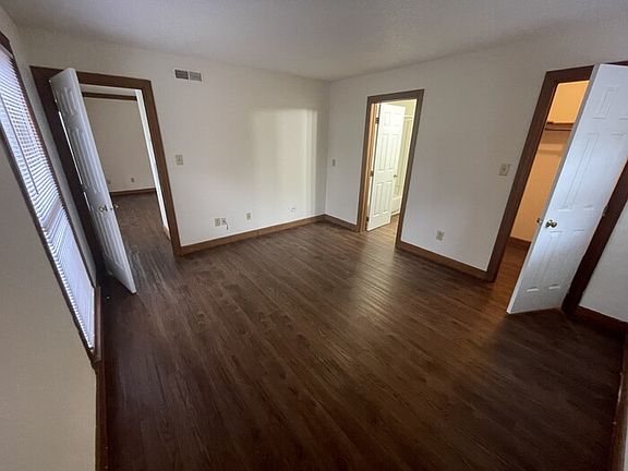 5th image of 3527 Ivy Commons Dr APT 101