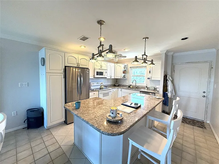 3330 Gulf Of Mexico Dr #202-D — Photo 3