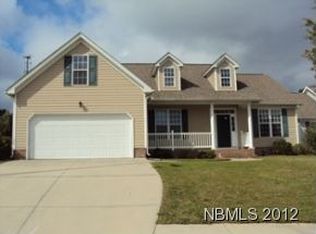 103 Sweet Briar Ct, New Bern, NC 28562