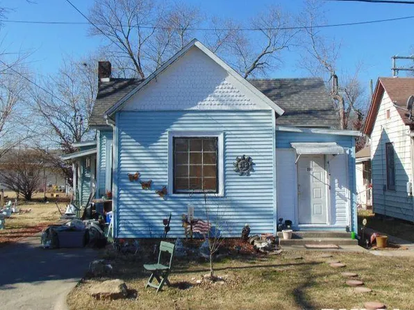 231 N 8th St, Murphysboro, IL 62966