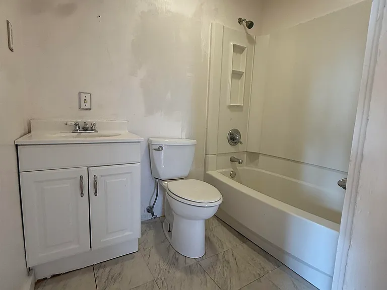 442 Merrimack St #2W — Photo 10