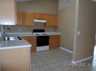 3rd image of 1388 Hill Ave