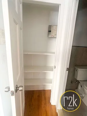 Rented by Realty 2000 Corp | media 28