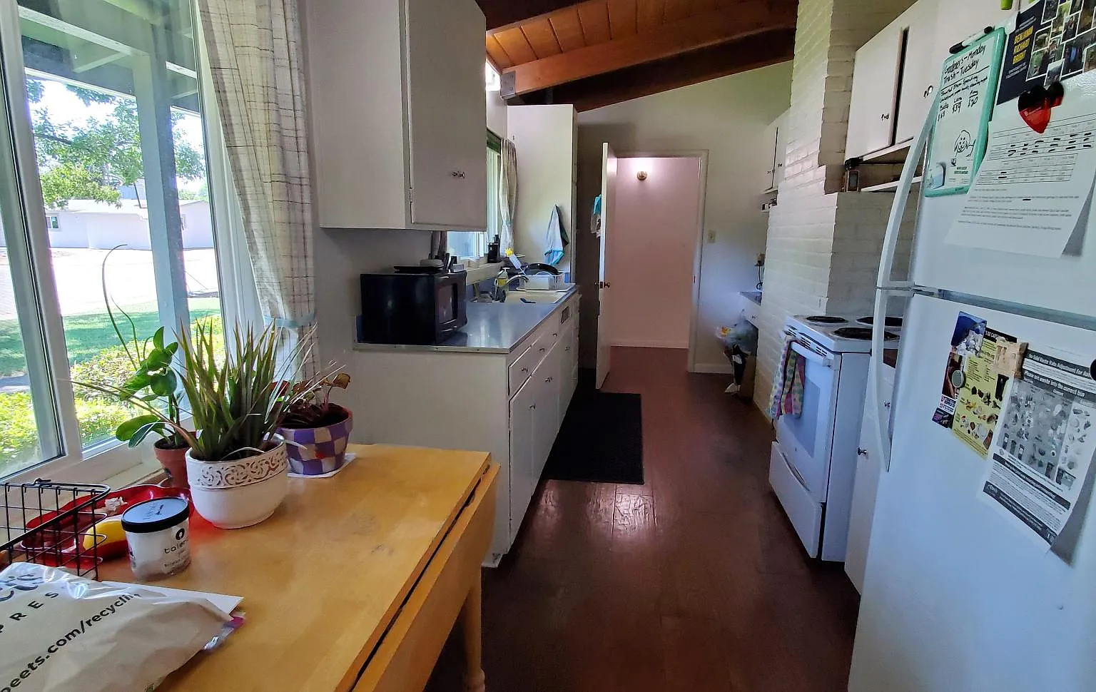 3 bed, 1263 sqft, $3,000 — Photo 2