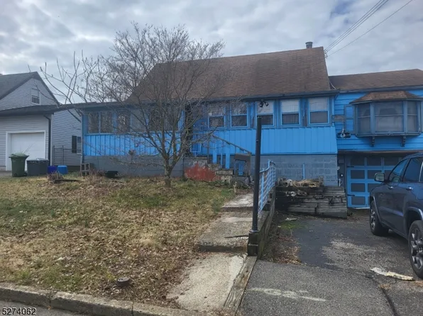 160 Elmhurst Dr, Phillipsburg Town, NJ 08865