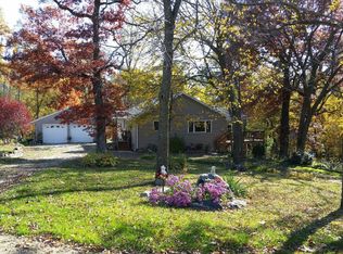 6052 180th Ave, Anamosa, IA 52205