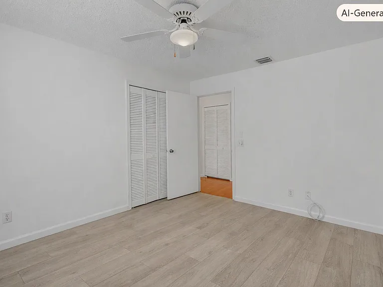 4355 Leicester Ct — Photo 9