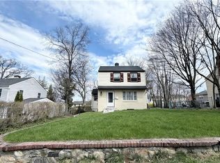 40 Greenvale Cir, White Plains, NY