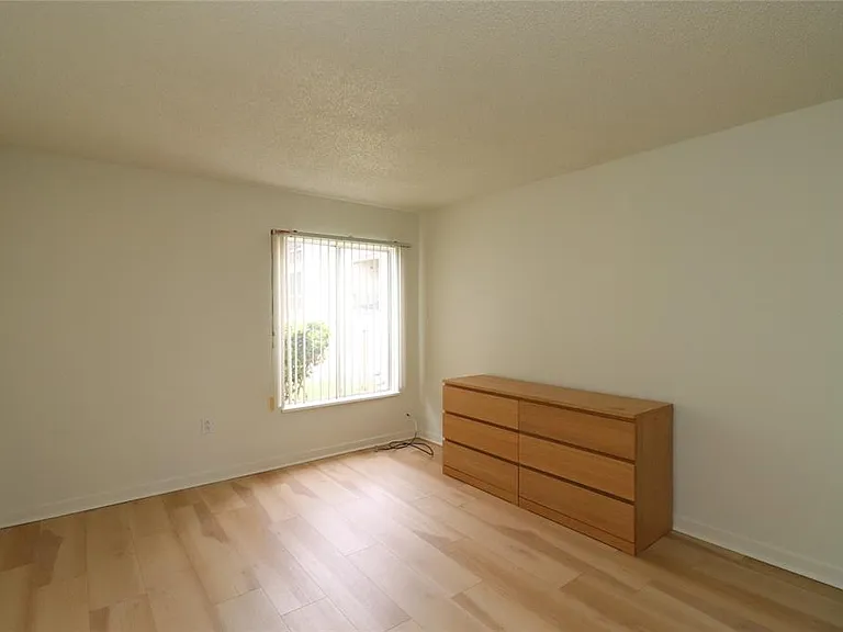 618 Orange Dr #207 — Photo 11