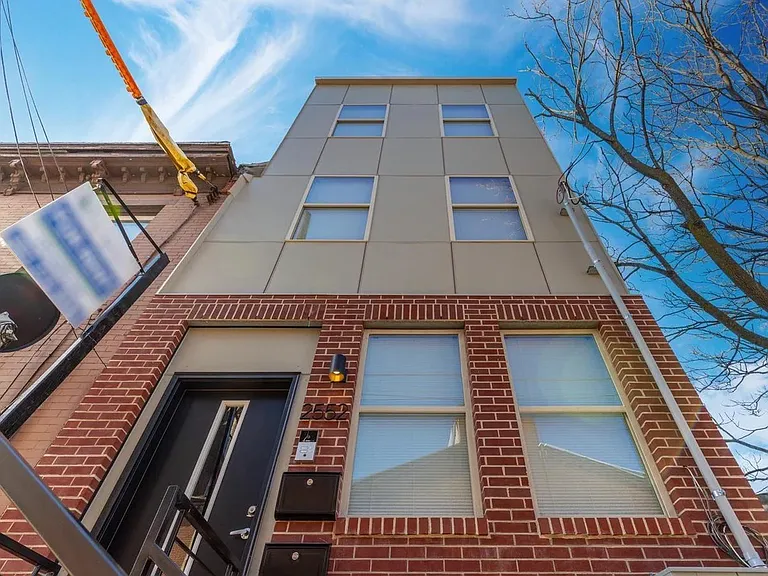 2552 N Hancock St #2 — Photo 1