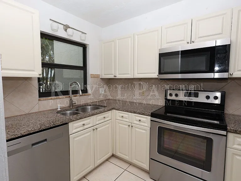 26510 Southern Pines Dr #102 — Photo 11