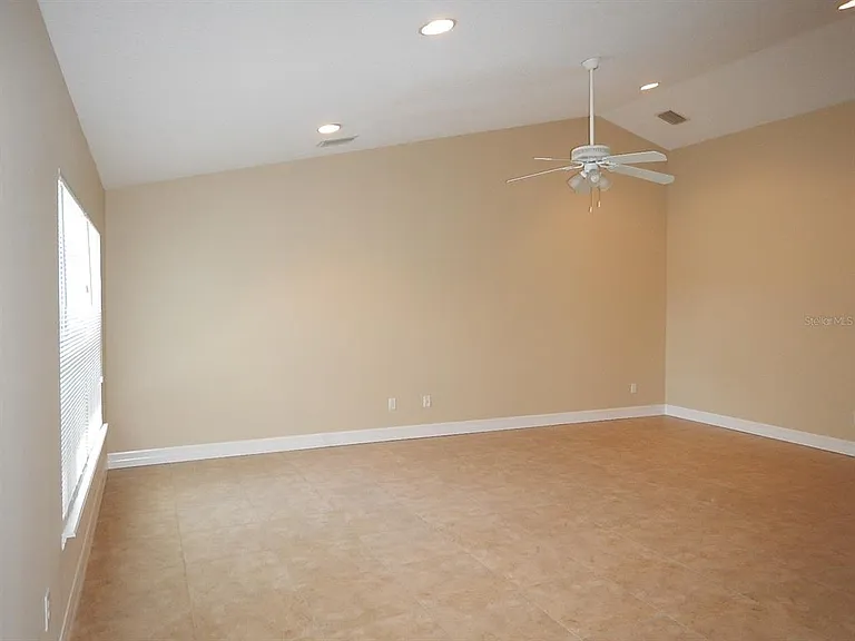 453 W Desoto St — Photo 10