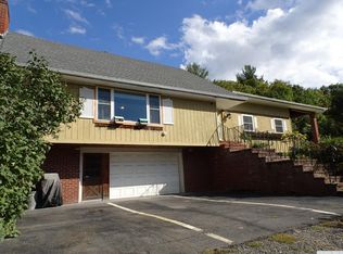 103 Bate Rd, Craryville, NY 12521
