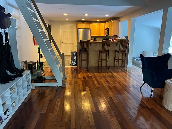 5th image of 44 Chase Rd #2