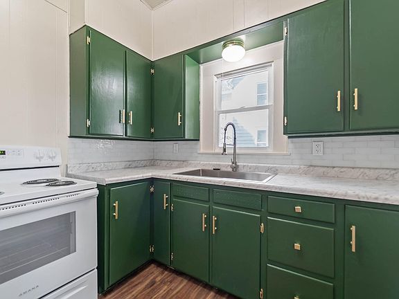 5th image of 419 4th St